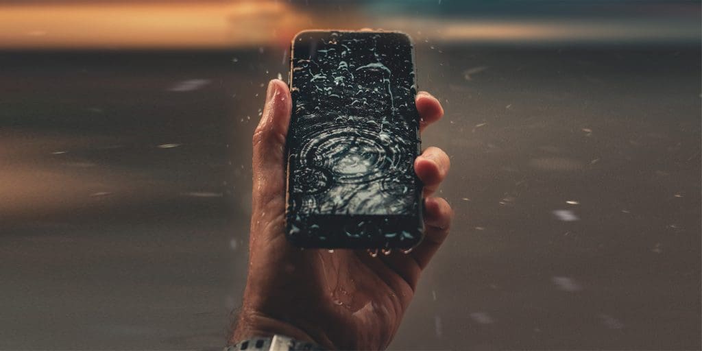 This Is The Case That Will Save Your Phone From Drowning