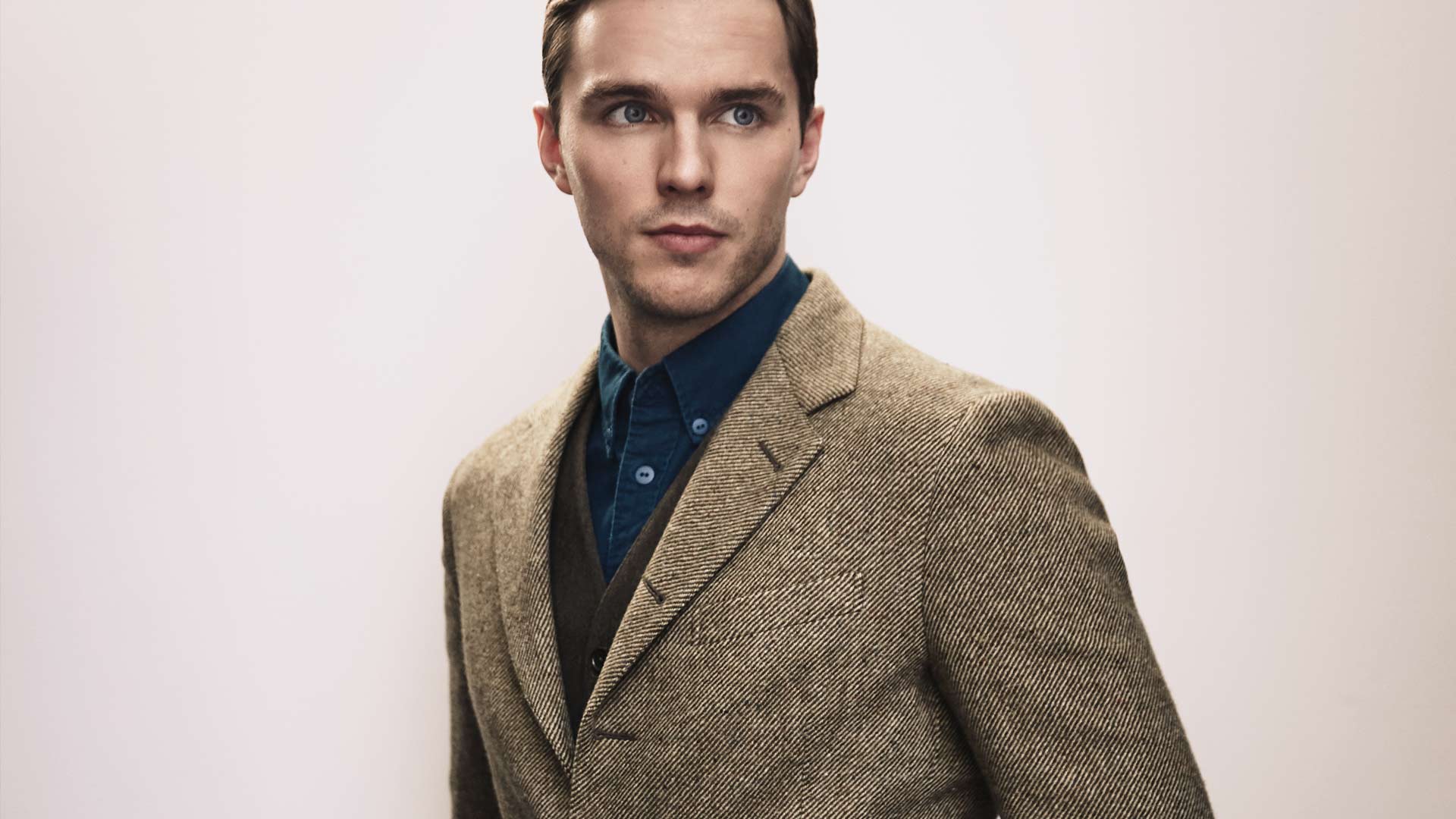 Can’t Stop Hoult Can’t Stop Hoult