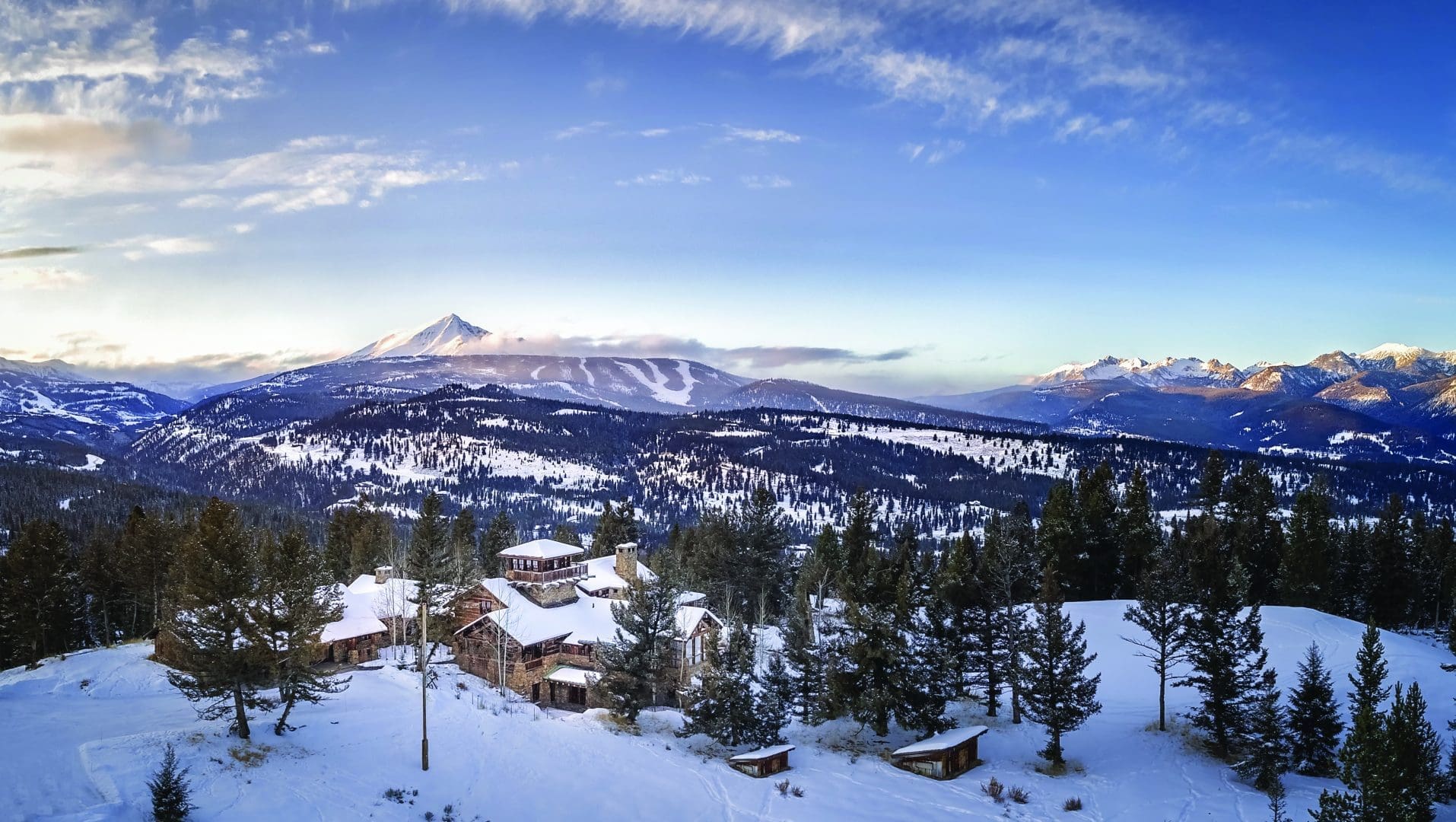 Where Do Bill Gates And Justin Timberlake Holiday?