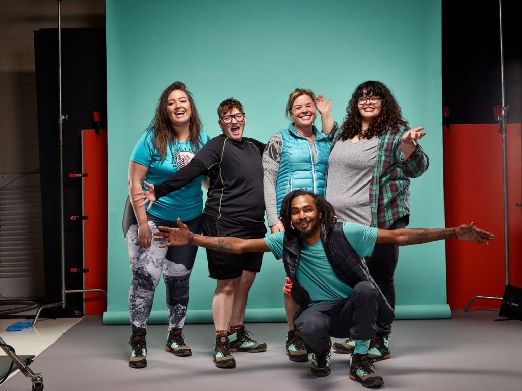 m2-merrell-unlikely-hikers-group