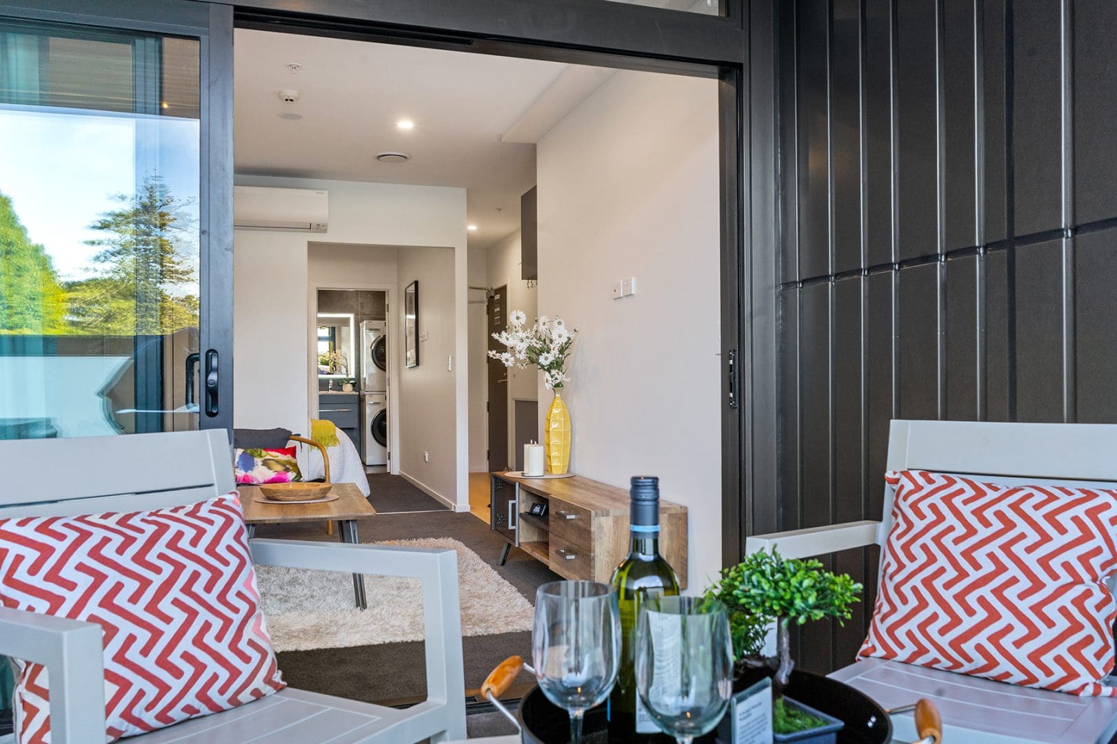 7 Reasons to Buy off the Plans in 2023