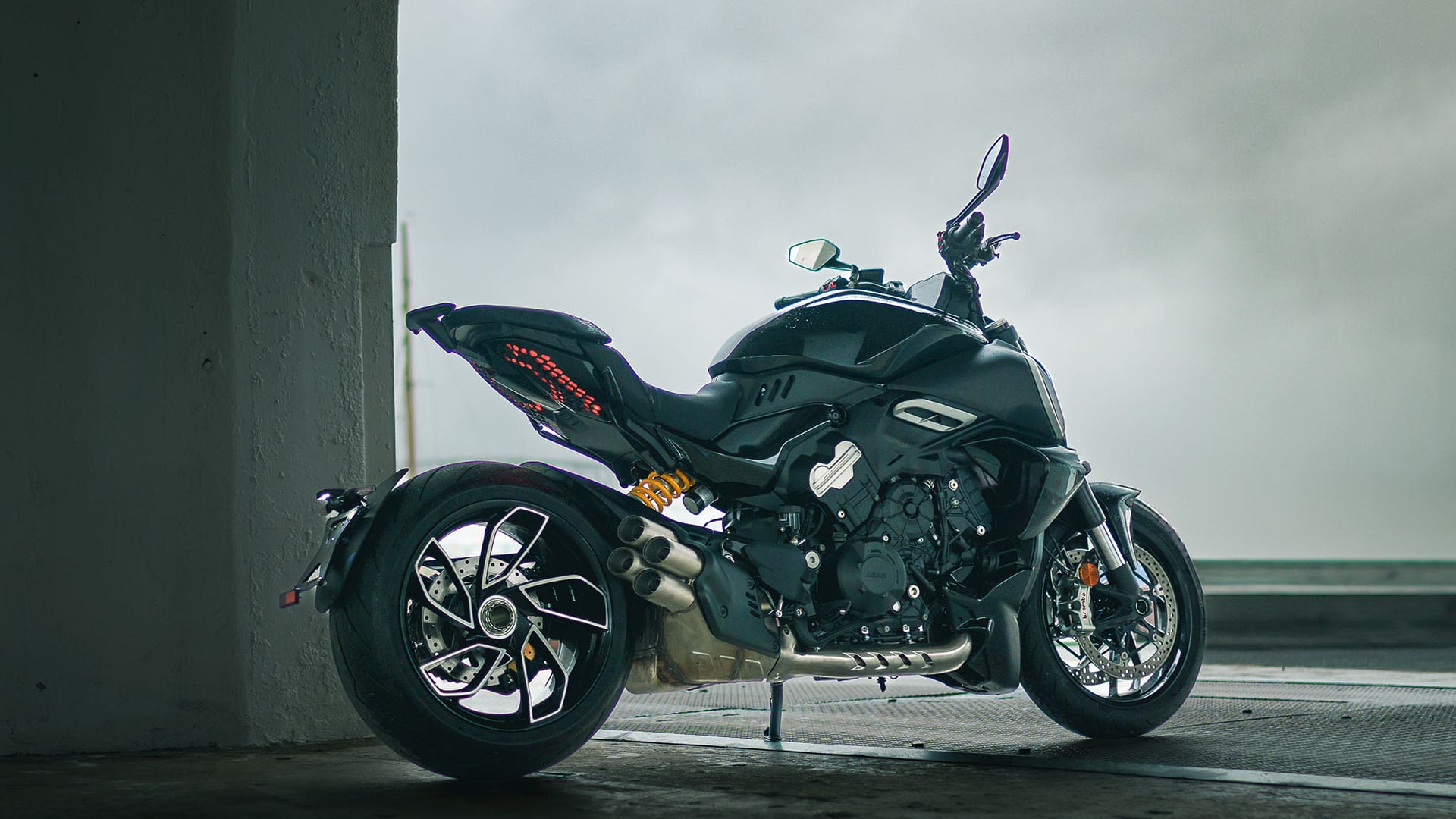 The 2024 Ducati Diavel V4 is a Beast The 2024 Ducati Diavel V4 is a Beast