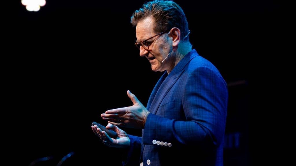 Improving Health & Safety with AI to Compliment Existing Programmes, People and Teams