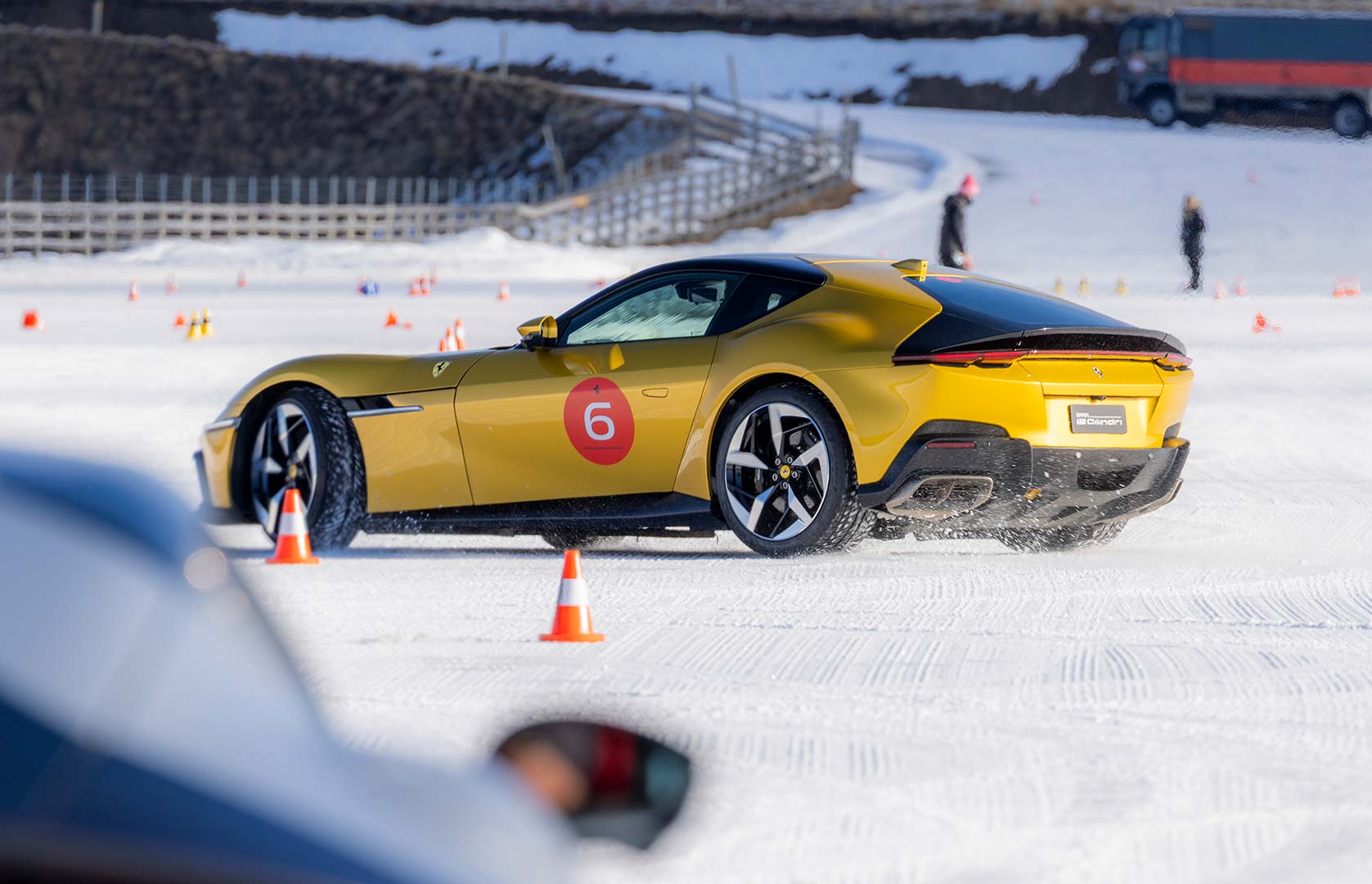 Icedriving The Ferrari 12Cilindri V12